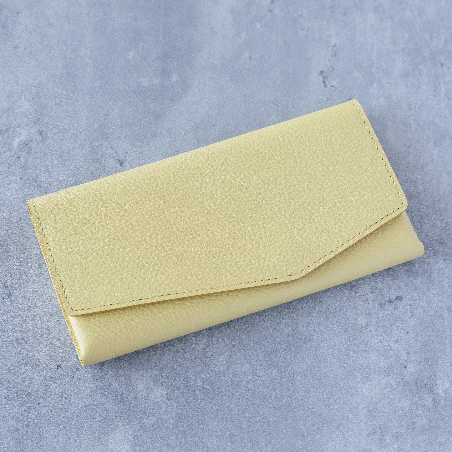 il modo concept 防水防刮真皮蓋式長銀包