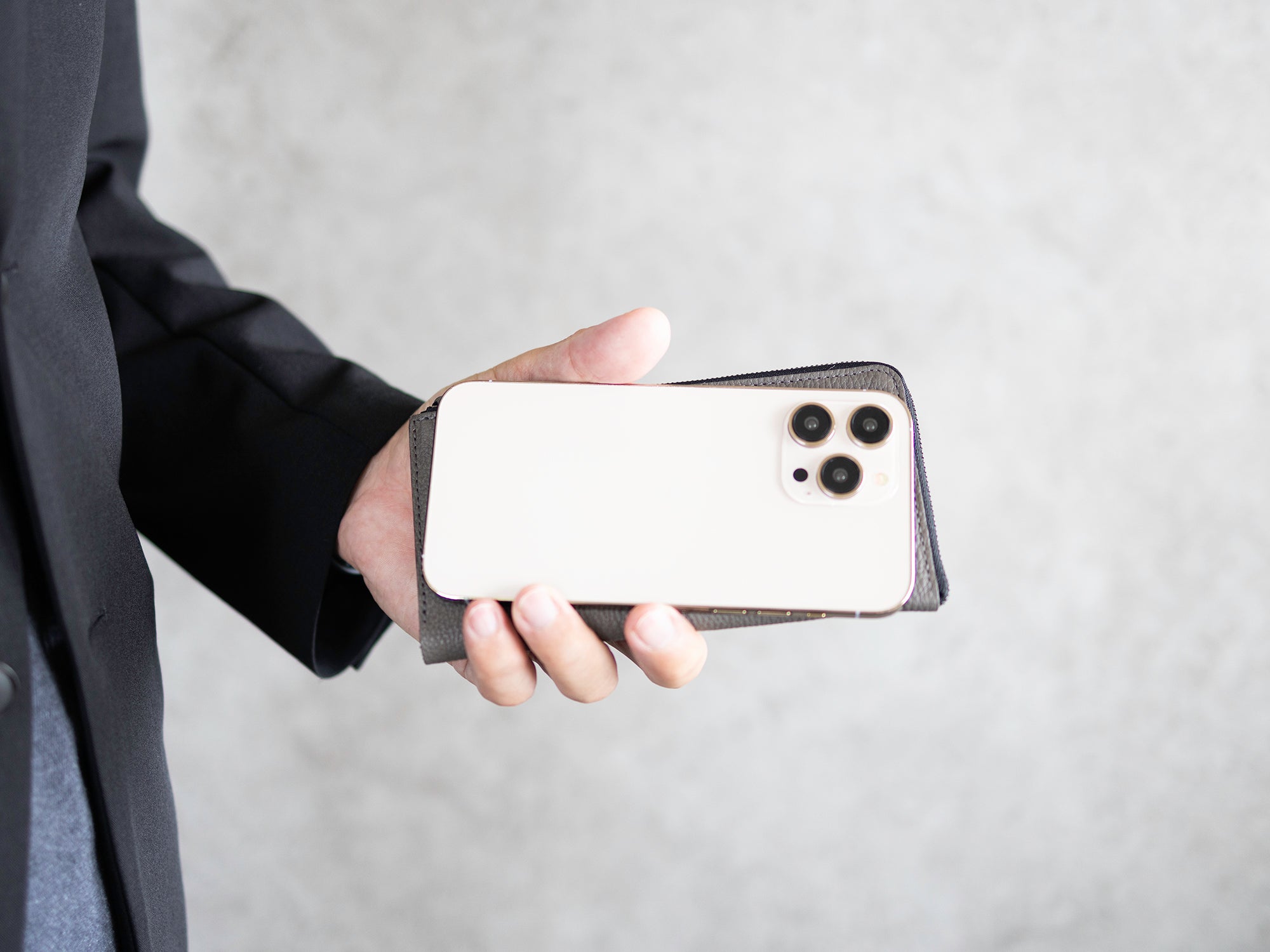 il modo ZIP concept (無法放入1000元紙鈔，500以下可以)