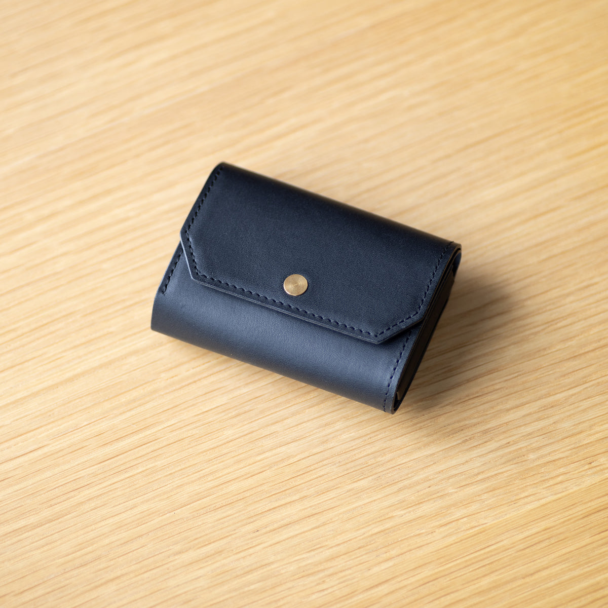 il modo mini  (無法放入1000元紙鈔，500以下可以)